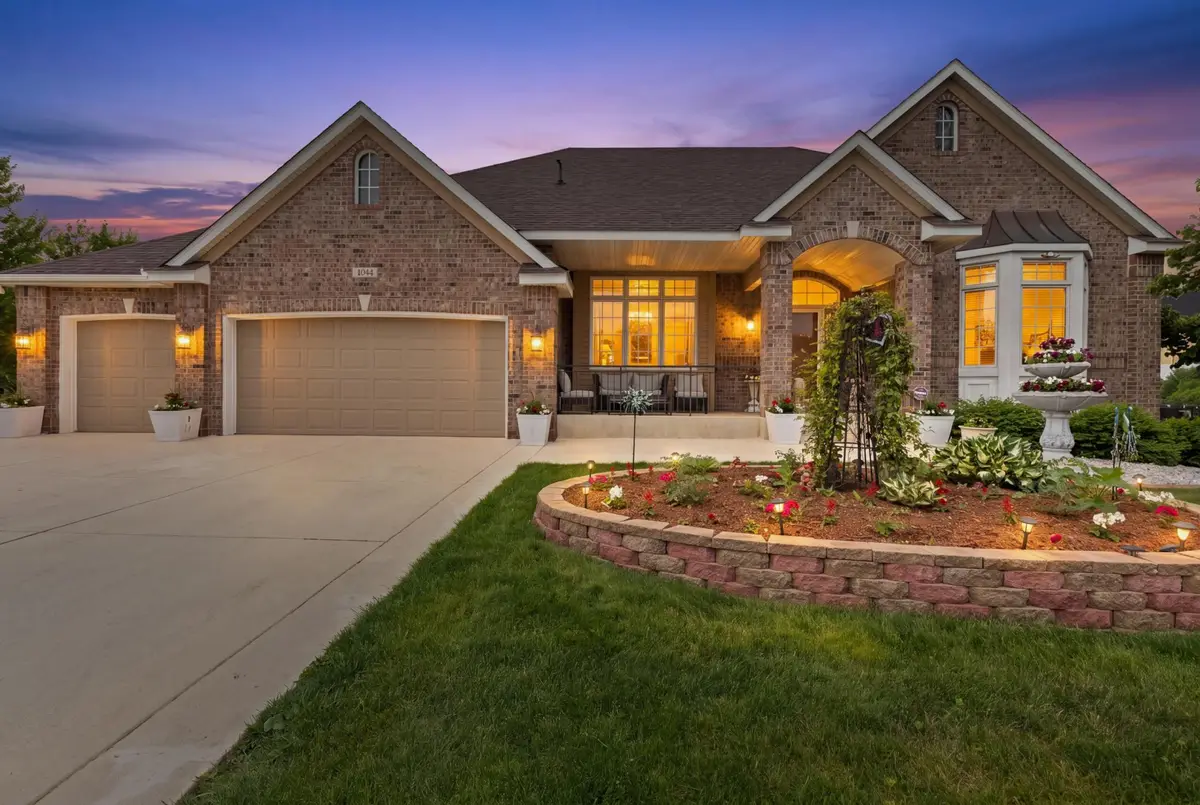 3401 Fox Tail Trail Nw, Prior Lake, MN 55372 - #1