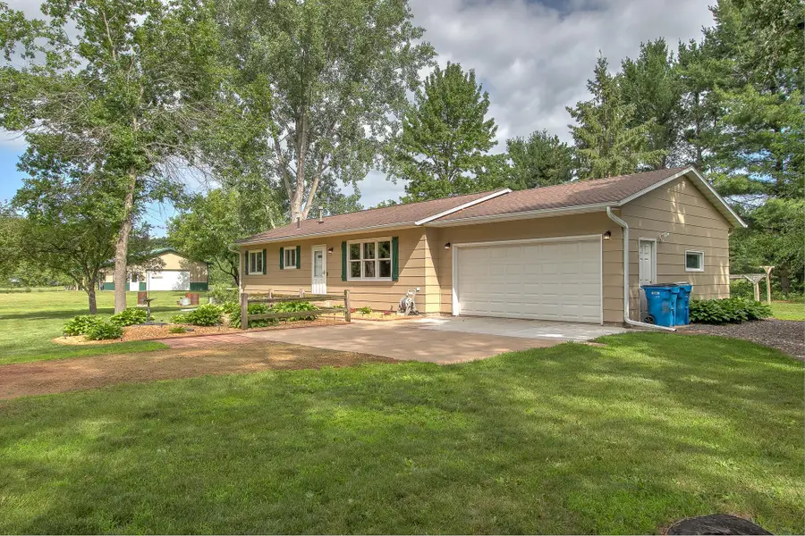 9793 301st Avenue Ne, North Branch, MN 55056 - #2