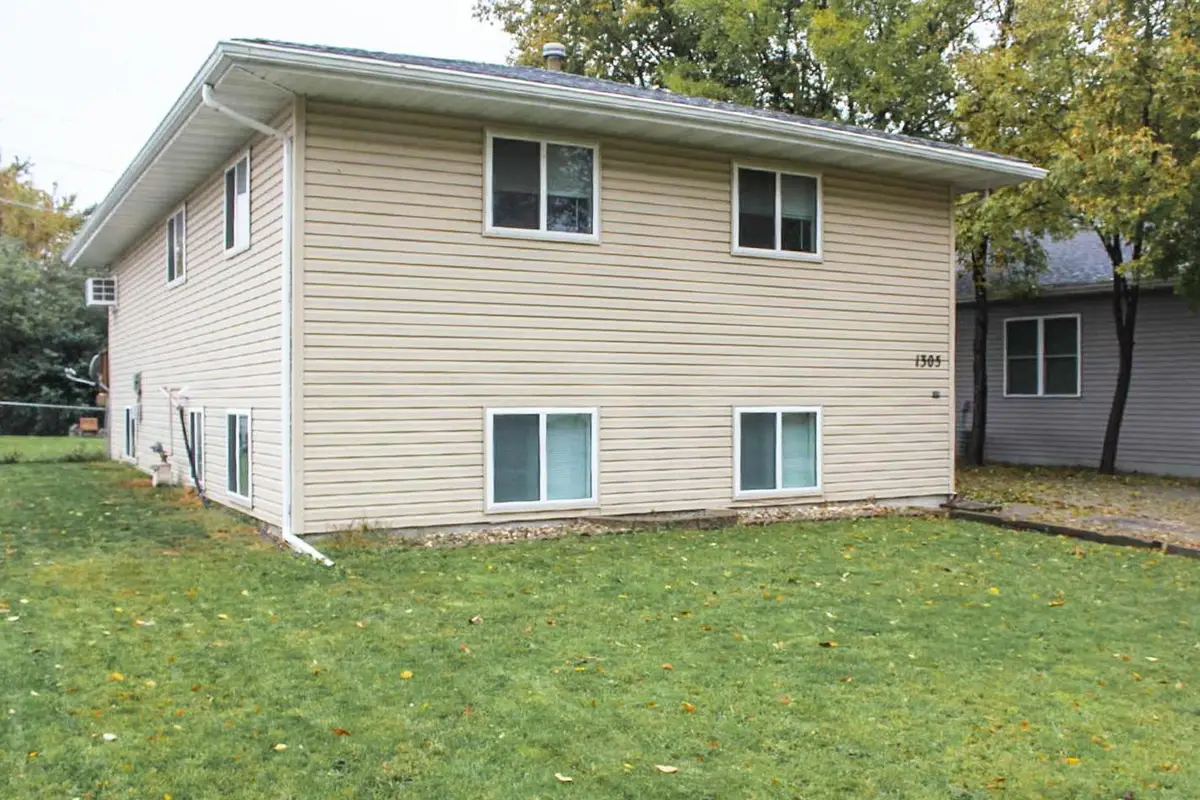 1305 16 1/2 Street S, Fargo, ND 58103 - #1