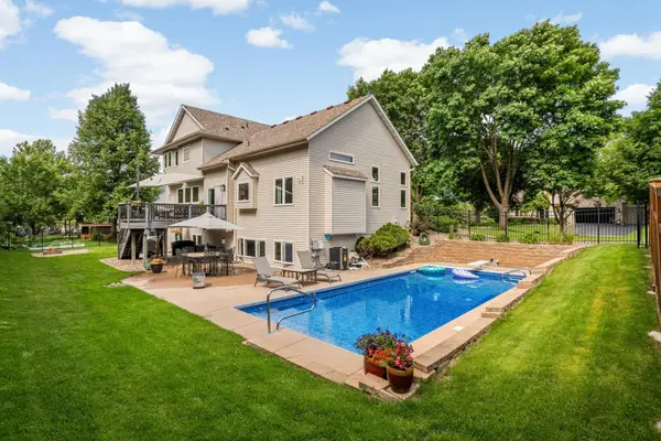 20439 Islandview Circle, Lakeville, MN 55044
