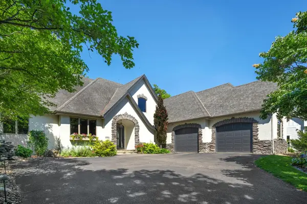 19001 Orchard Trail, Lakeville, MN 55044