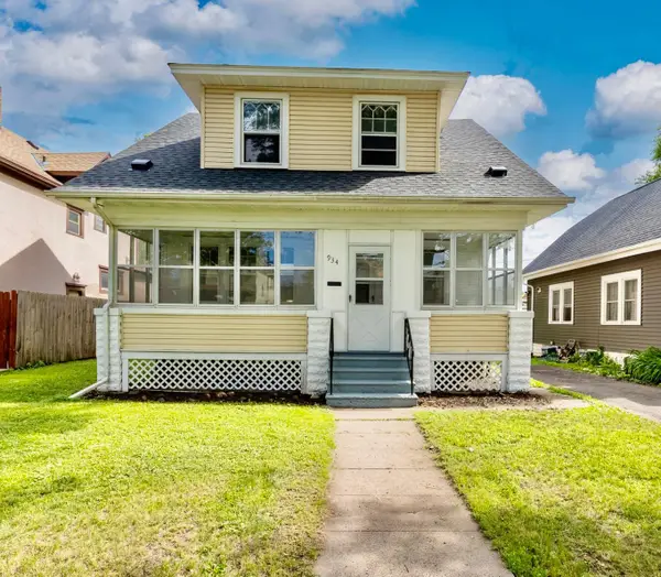 934 Central Avenue W, Saint Paul, MN 55104
