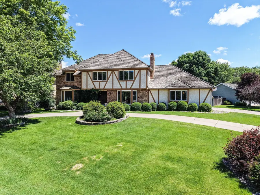 7419 Hyde Park Drive, Edina, MN 55439 - #2