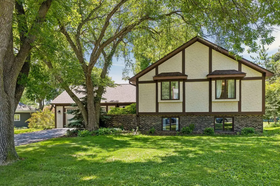 14315 Wedgeway Court, Eden Prairie, MN 55346 - #3