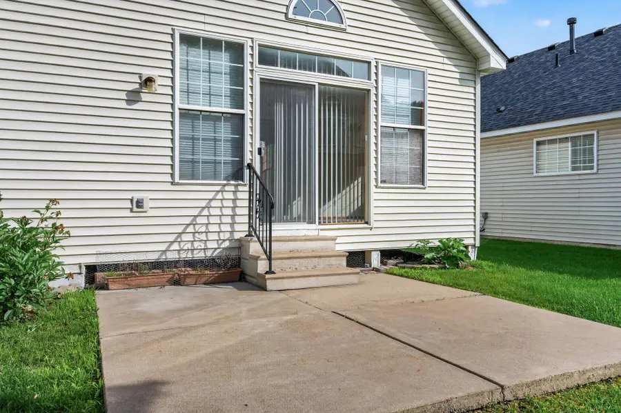 442 Meadowood Lane, Burnsville, MN 55337 - #2