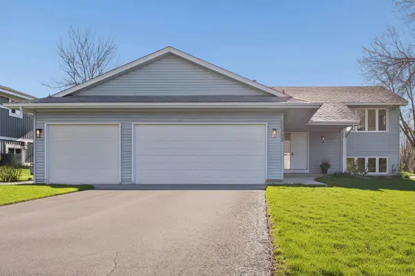 1193 Shawmut Street S, Shakopee, MN 55379
