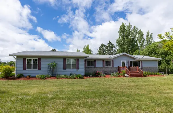 431 Main Street Nw, Menahga, MN 56464