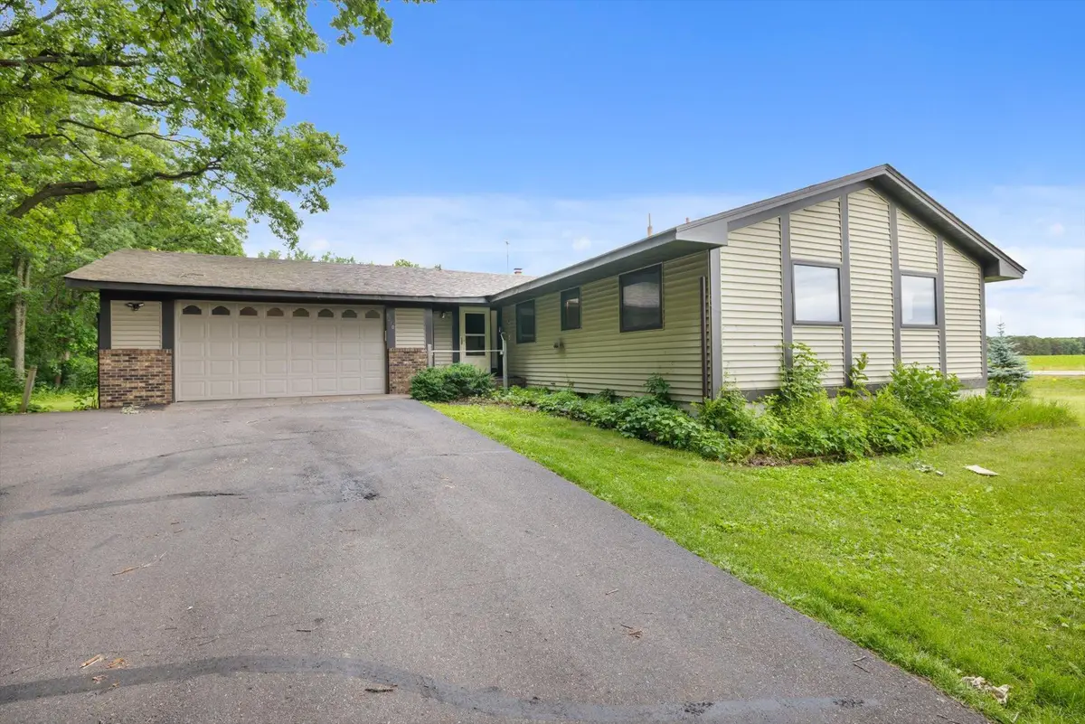 8210 Oakwood Drive Se, Becker, MN 55319 - #1