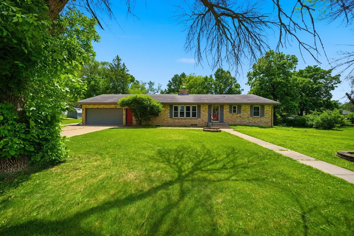 208 Snow Ridge, Le Sueur, MN 56058 - #1
