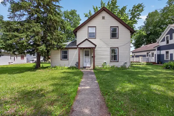 317 S 4th Street, Le Sueur, MN 56058