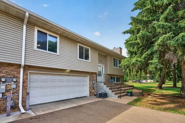 929 94th Avenue Ne, Blaine, MN 55434