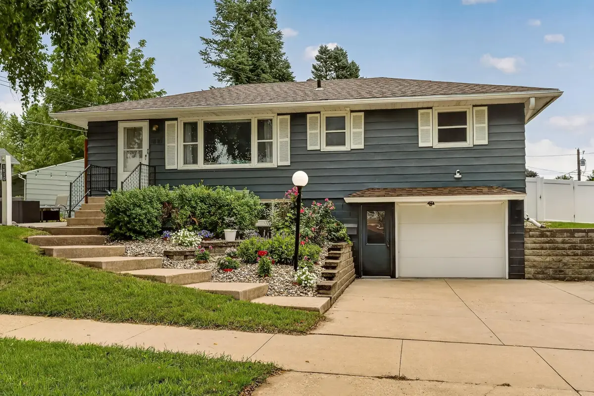 1810 25th Avenue Nw, Rochester, MN 55901 - #1