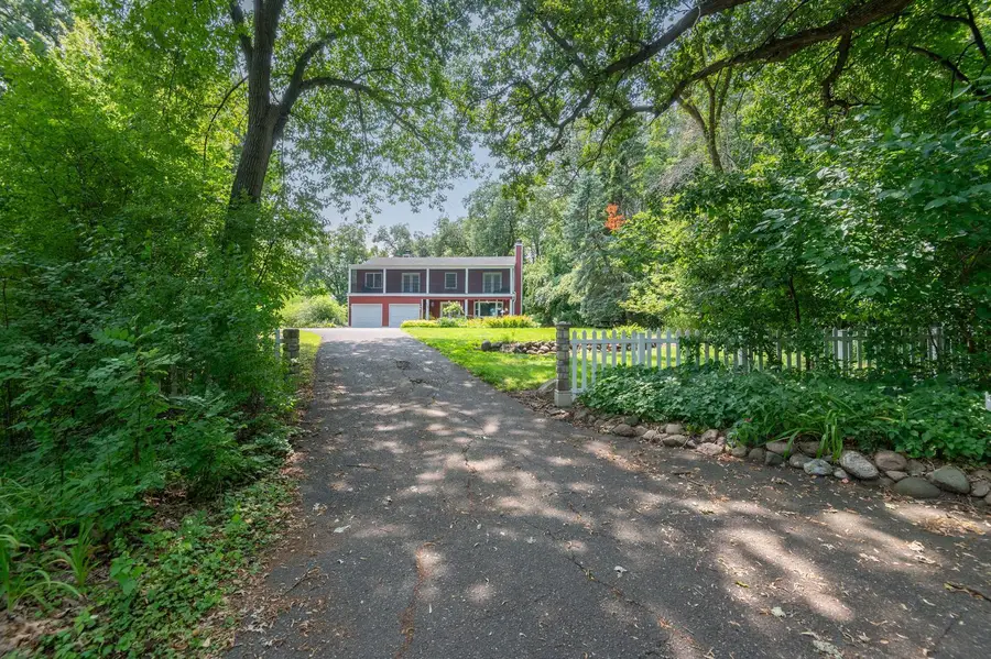 2530 Old Beach Road, Wayzata, MN 55391 - #2