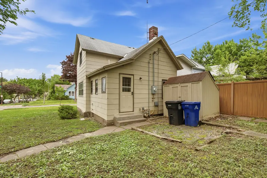 256 Rose Avenue W, Saint Paul, MN 55117 - #3