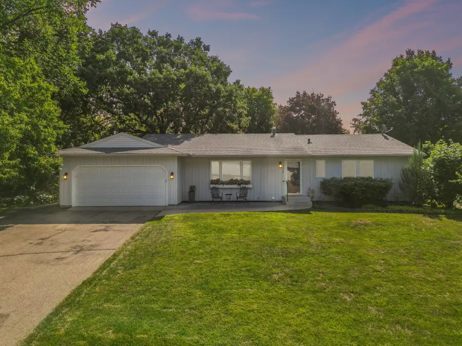 3840 Riverton Avenue, Eagan, MN 55122 - #2
