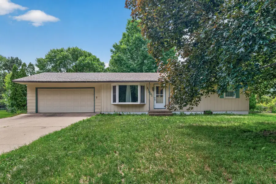 11601 Georgia Avenue N, Champlin, MN 55316 - #3