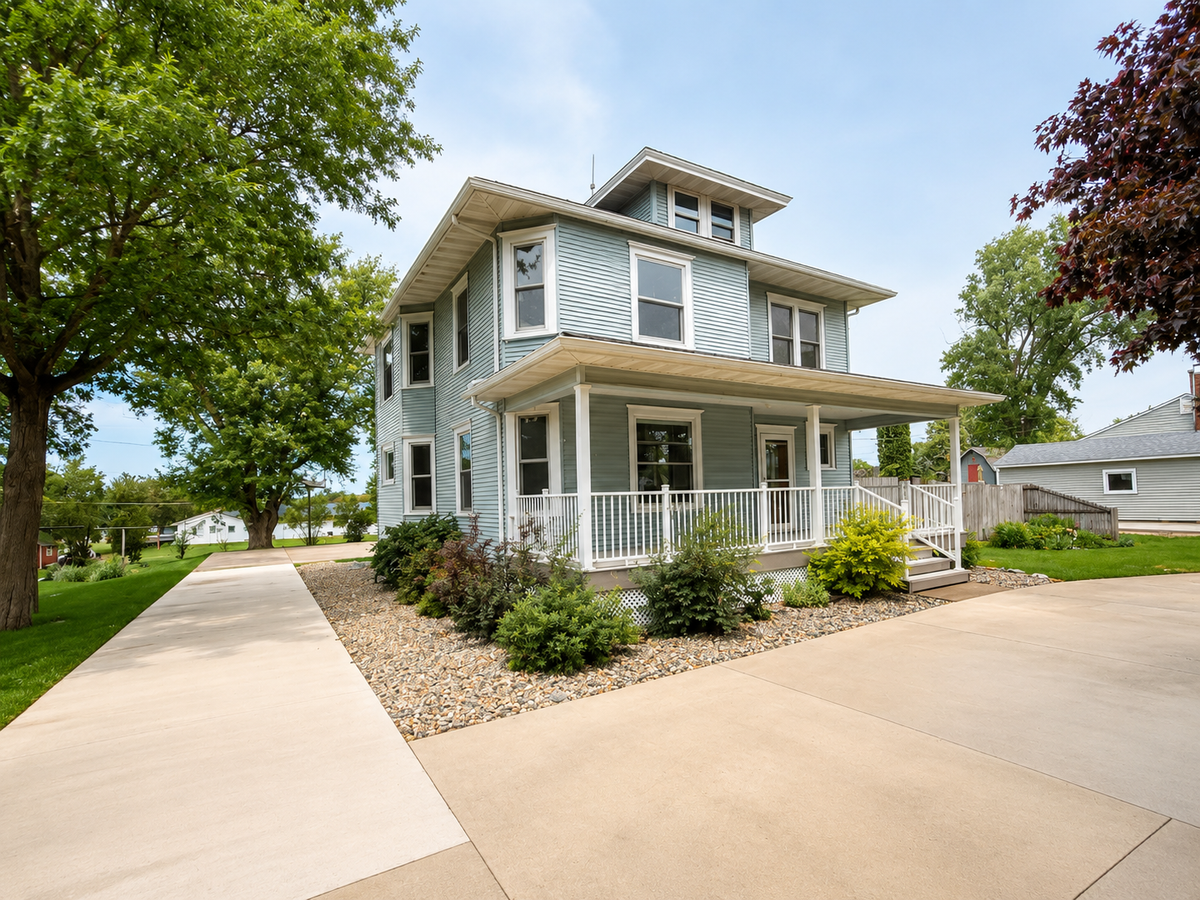 1300 S Section Avenue, Spring Valley, MN 55975 - #1