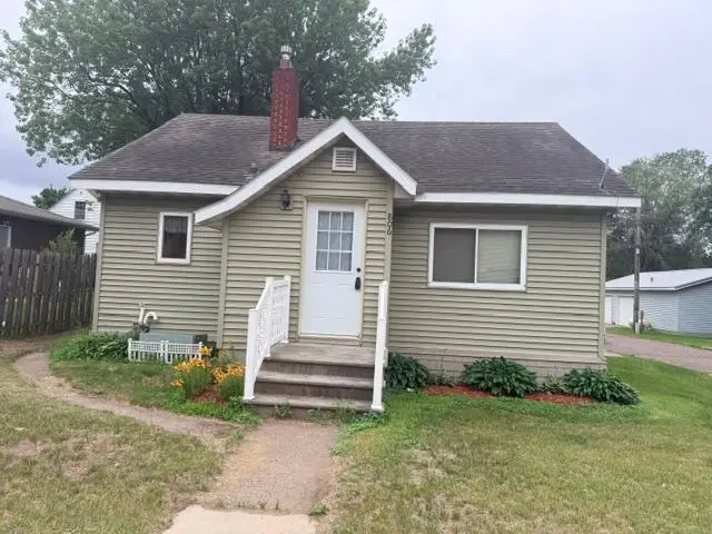 806 1st Avenue Ne, Little Falls, MN 56345 - #1