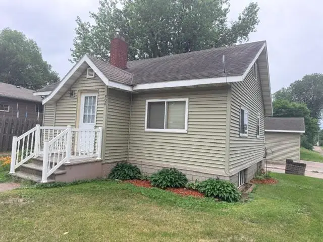 806 1st Avenue Ne, Little Falls, MN 56345 - #2