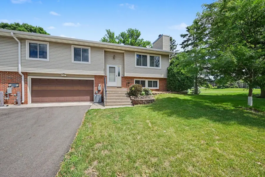 9402 Tyler Street Ne, Blaine, MN 55434 - #2