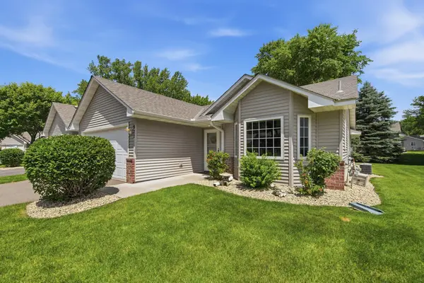 922 105th Avenue Nw, Coon Rapids, MN 55433
