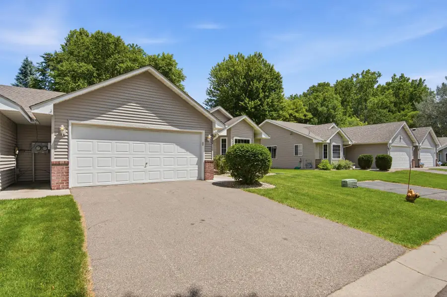 922 105th Avenue Nw, Coon Rapids, MN 55433 - #3