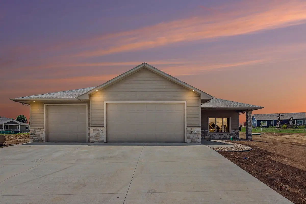 1507 Buffalo Ridge Drive, Luverne, MN 56156 - #1