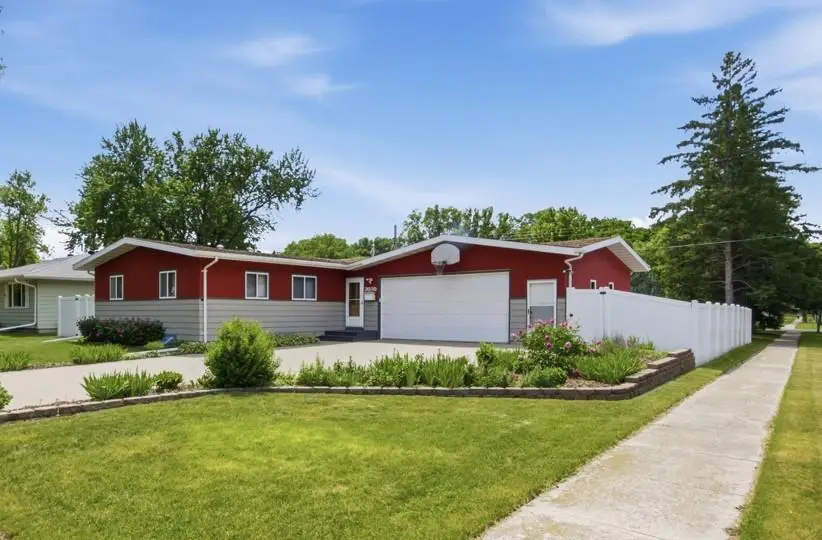 3030 8th Street N, Fargo, ND 58102 - #1