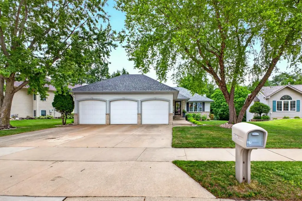 3421 Birchwood Lane Sw, Rochester, MN 55902 - #1