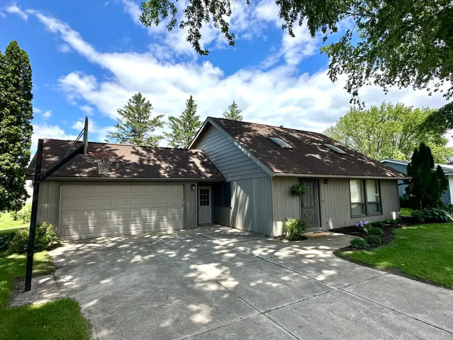 506 Lincoln Street Nw, Adams, MN 55909 - #3