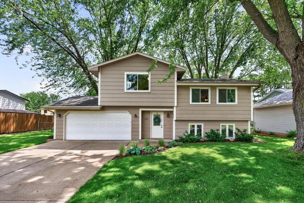 4748 107th Avenue Ne, Circle Pines, MN 55014 - #1