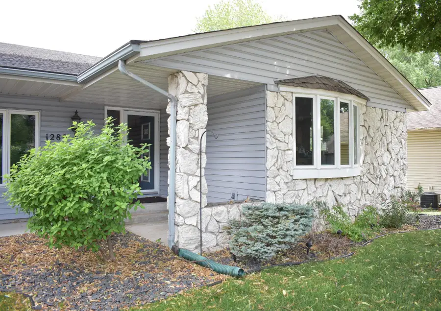 1280 Stassen Drive, West Saint Paul, MN 55118 - #2