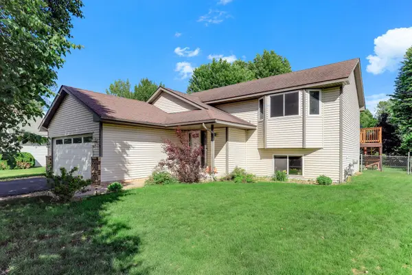25719 Freeport Avenue, Wyoming, MN 55092