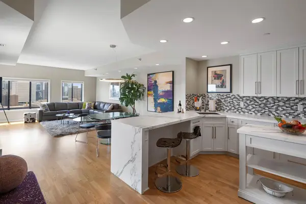 110 Bank Street Se #L2103, Minneapolis, MN 55414