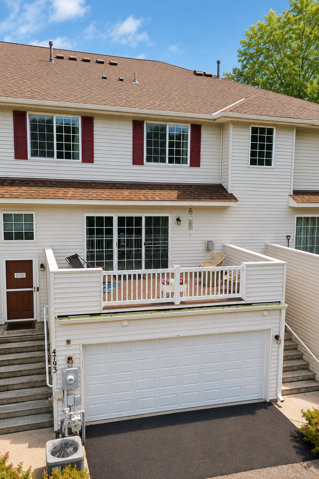 4793 Grenwich Road N, Oakdale, MN 55128 - #1