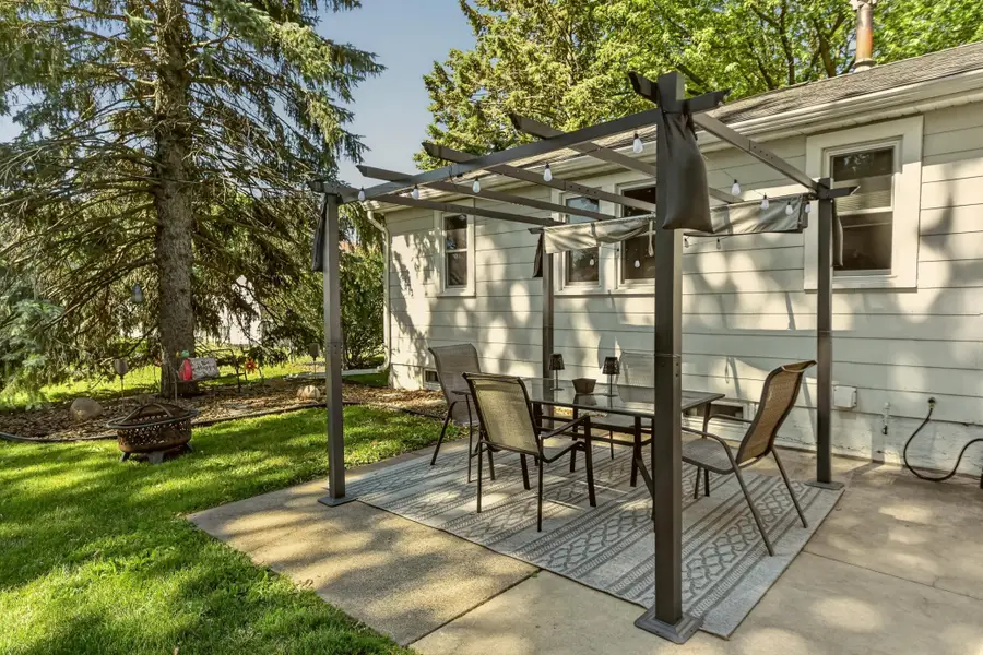 404 1st Avenue Ne, Kasson, MN 55944 - #2