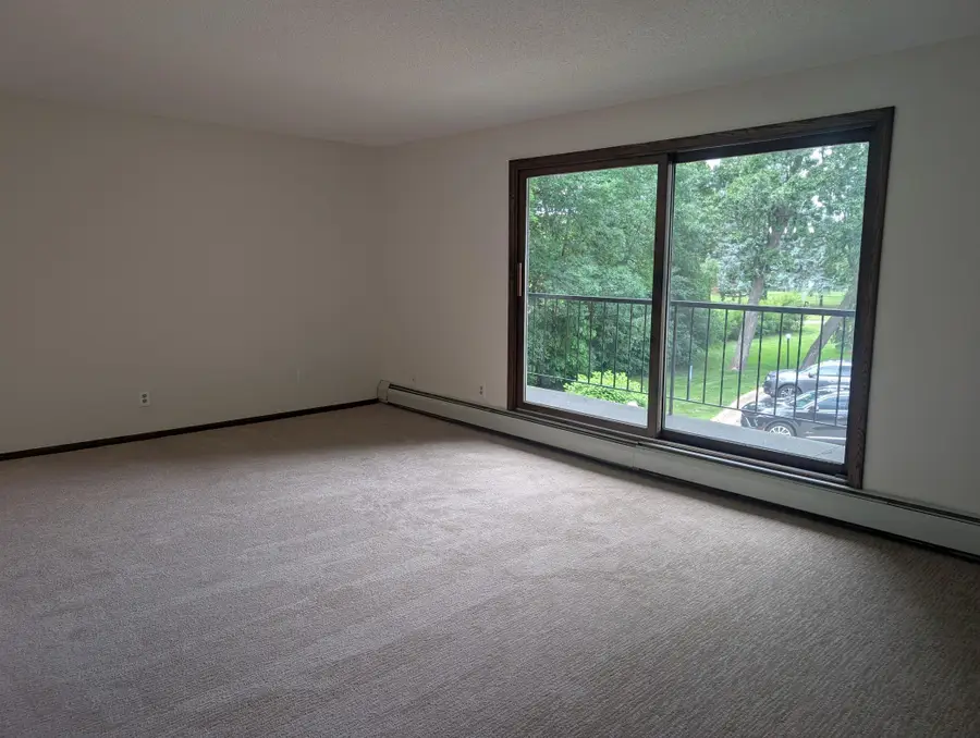 260 Westview Drive #216, West Saint Paul, MN 55118 - #3
