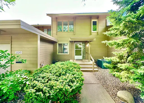 10245 Scarborough Road, Bloomington, MN 55437