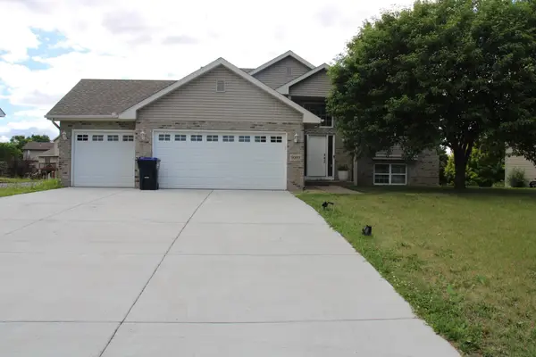 9919 Weston Drive, Monticello, MN 55362