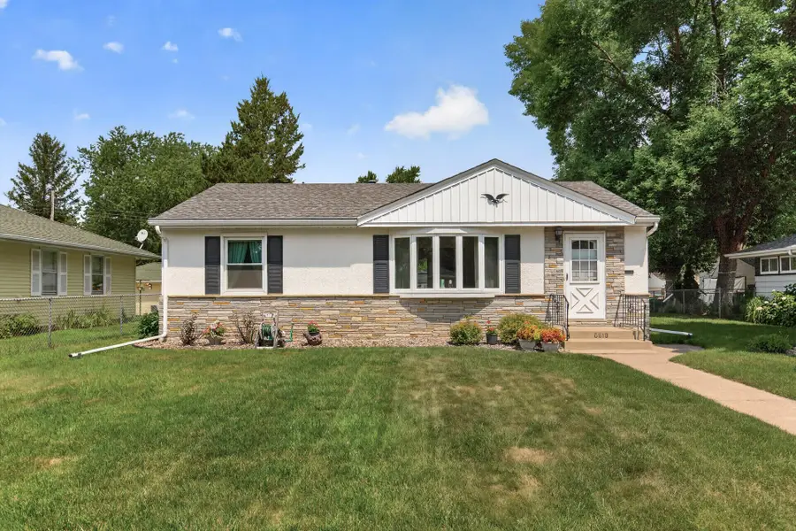 6618 Fairview Avenue N, Crystal, MN 55428 - #2
