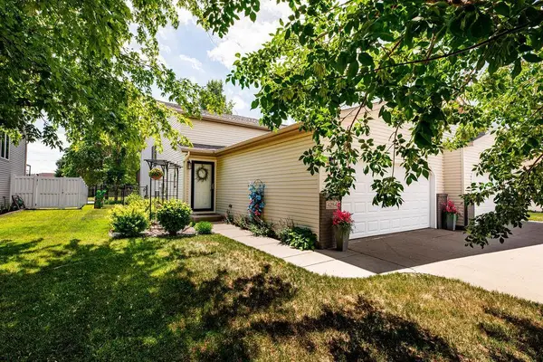 4284 39 1/2 Avenue S, Fargo, ND 58104