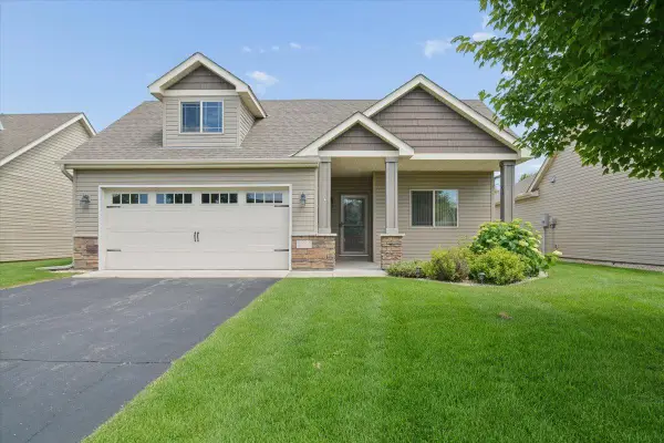 10103 180th Avenue Nw, Elk River, MN 55330
