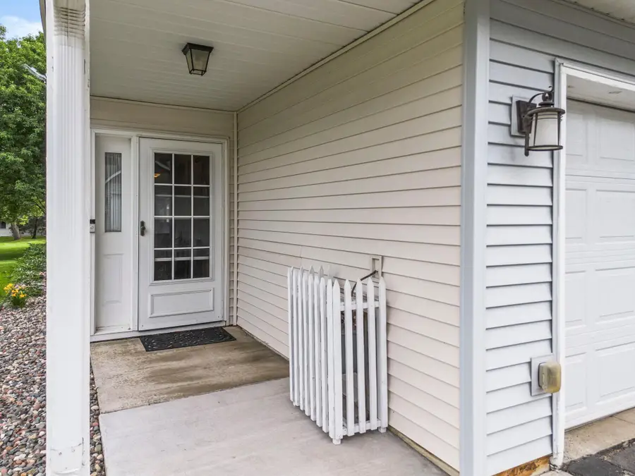 8712 Norway Street Nw, Coon Rapids, MN 55433 - #3