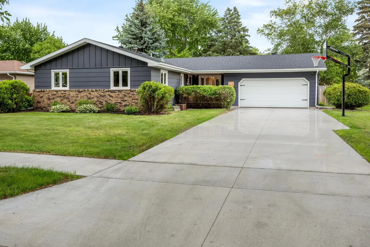 2849 Hickory Street N, Fargo, ND 58102 - #1