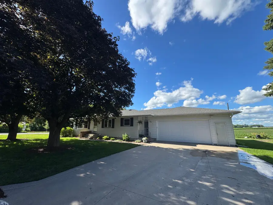 311 Sophia Avenue, Hamburg, MN 55339 - #2