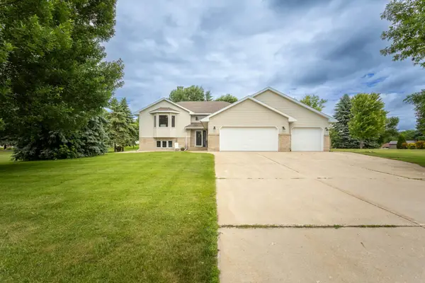 1316 Armstrong Road Nw, Alexandria, MN 56308