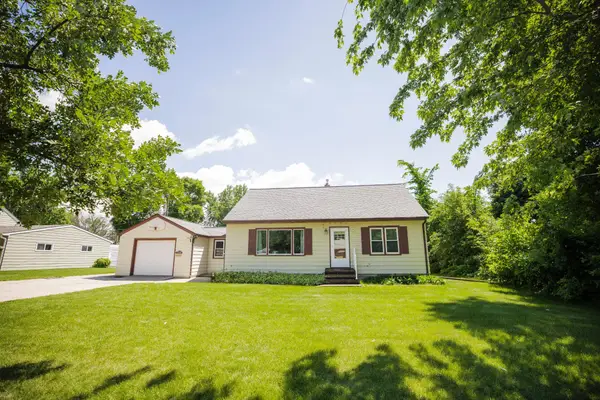 1006 Poughkeepsie Avenue, Morris, MN 56267