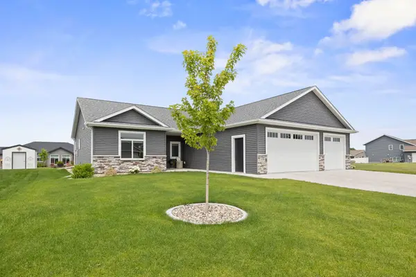 173 Eau Claire Avenue Se, Hutchinson, MN 55350
