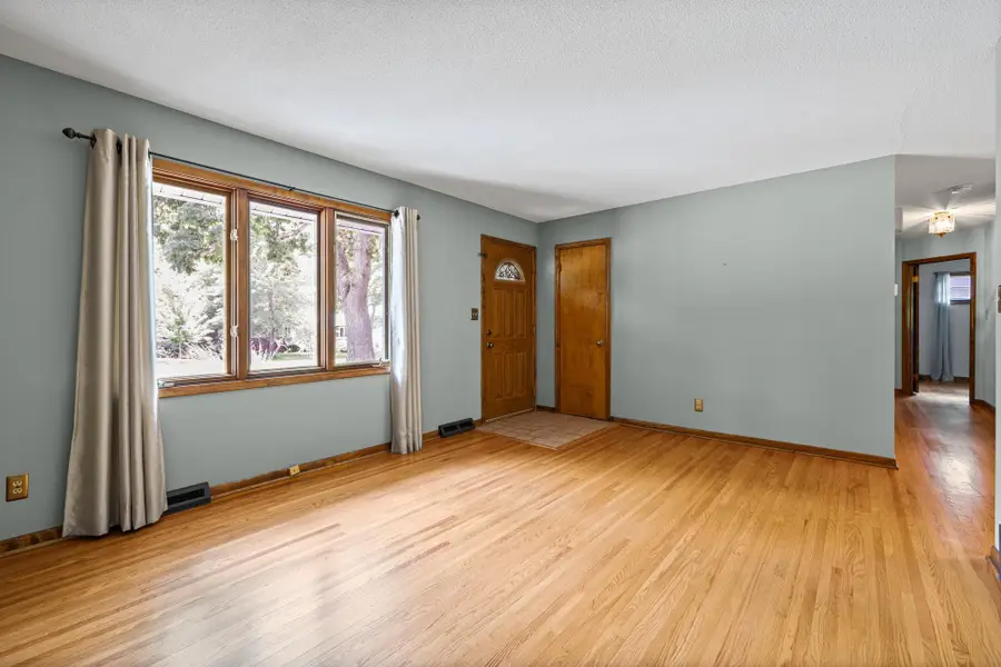 605 Arner Avenue, Shoreview, MN 55126 - #2