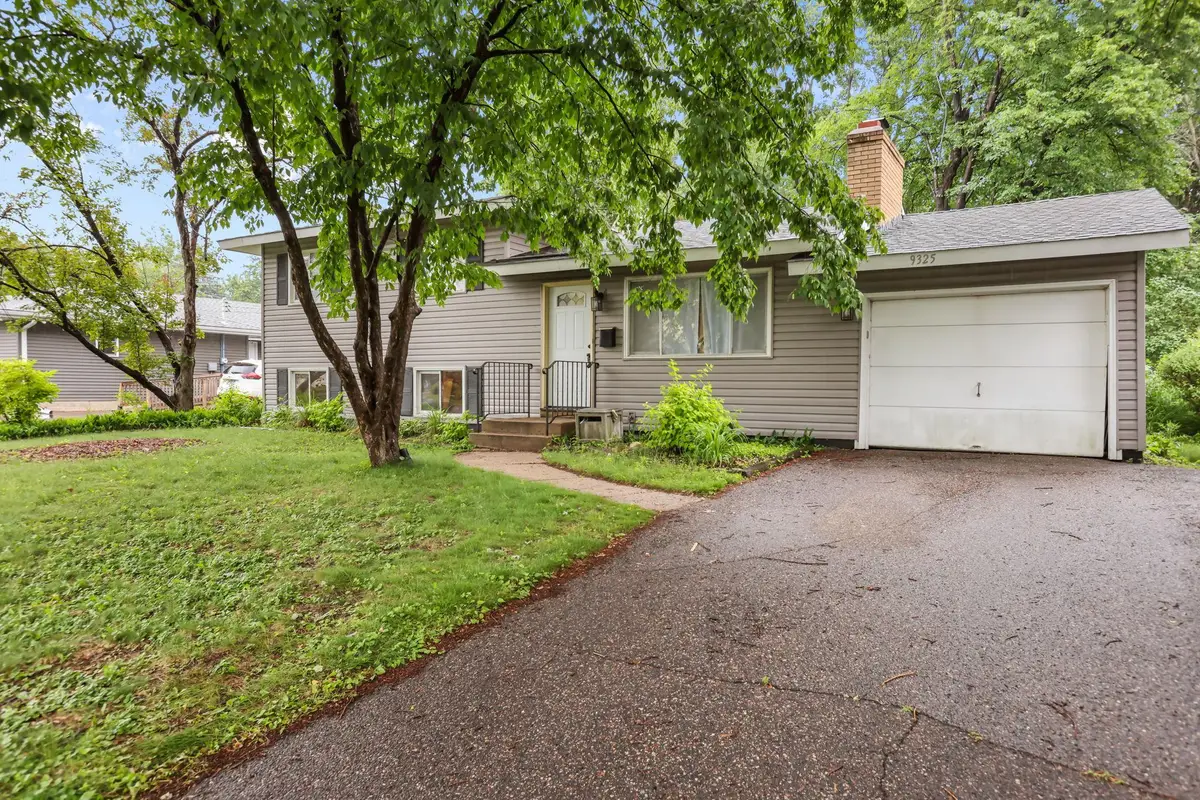 9325 Northwood Parkway N, New Hope, MN 55427 - #1